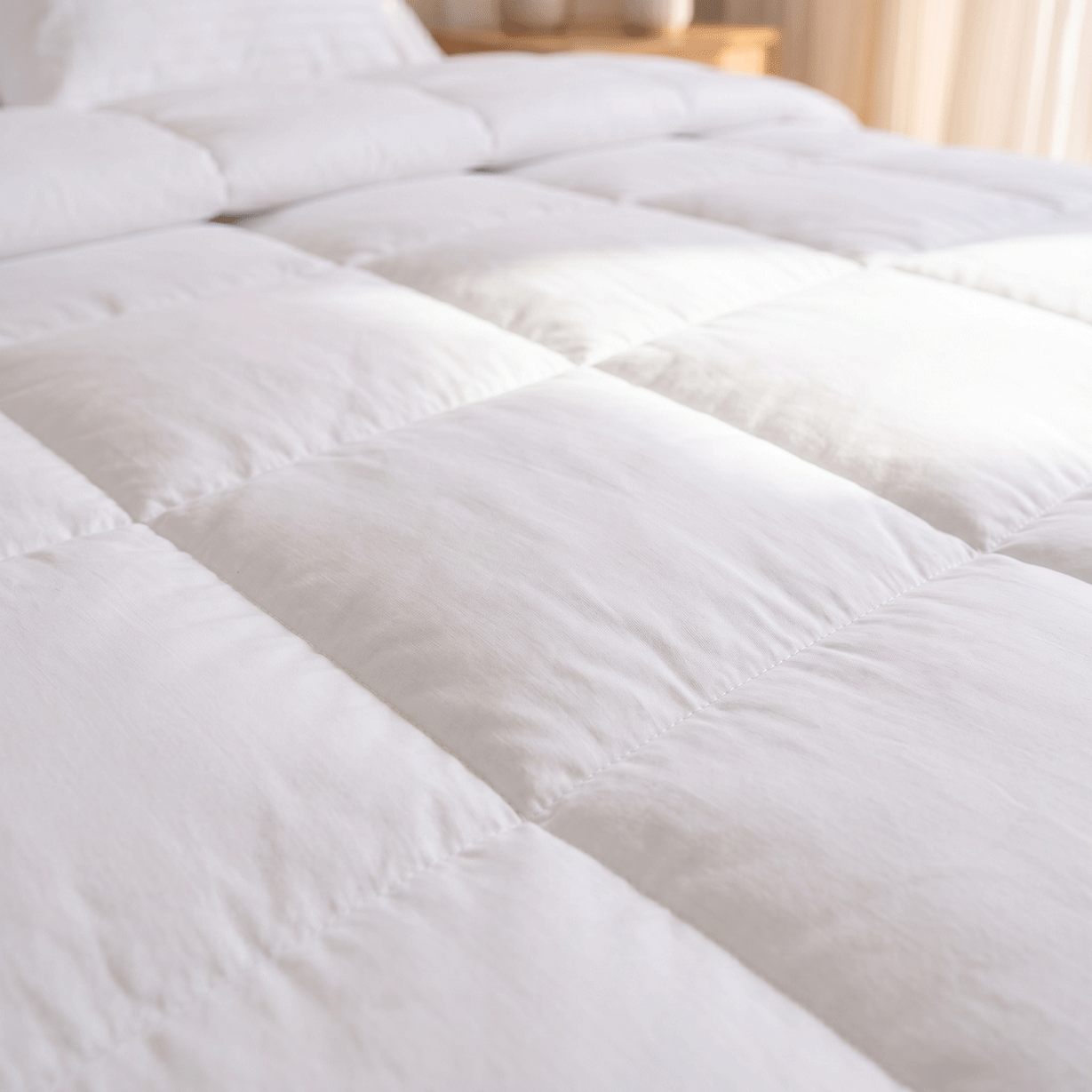 All-Season Duvet with 100% Cotton Cover & Feather-Like Poly Down Filling Hotel Quality