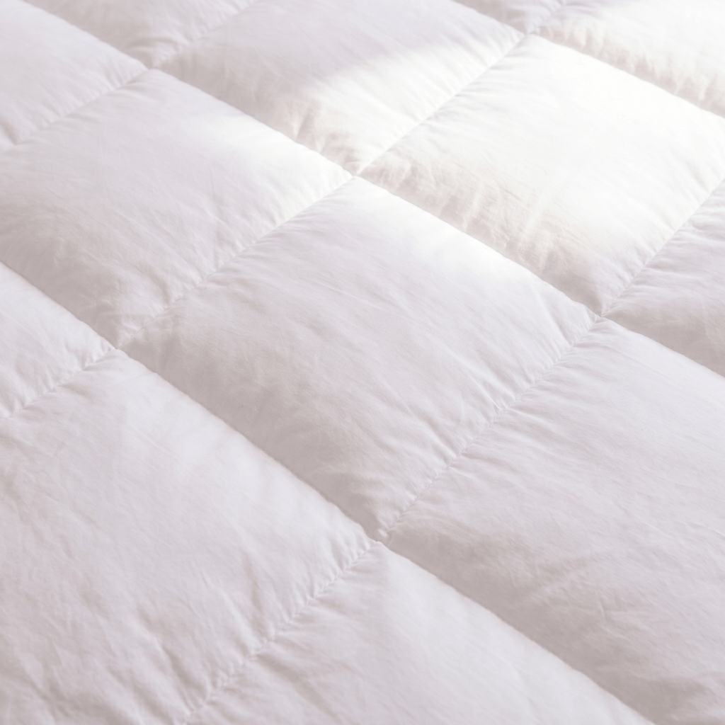 All-Season Duvet with 100% Cotton Cover & Feather-Like Poly Down Filling Hotel Quality